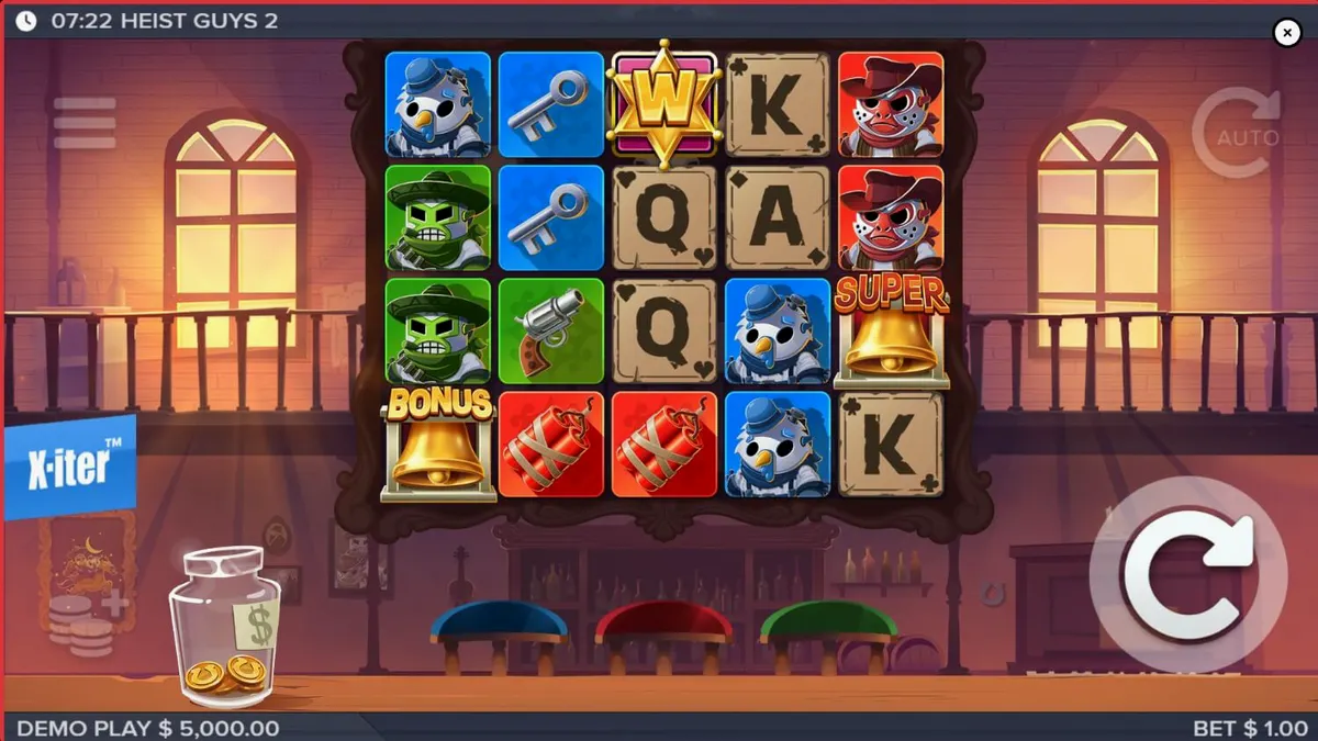 Tiga karakter bandit dalam permainan slot Heist Guys 2 dengan latar belakang gurun Wild West.